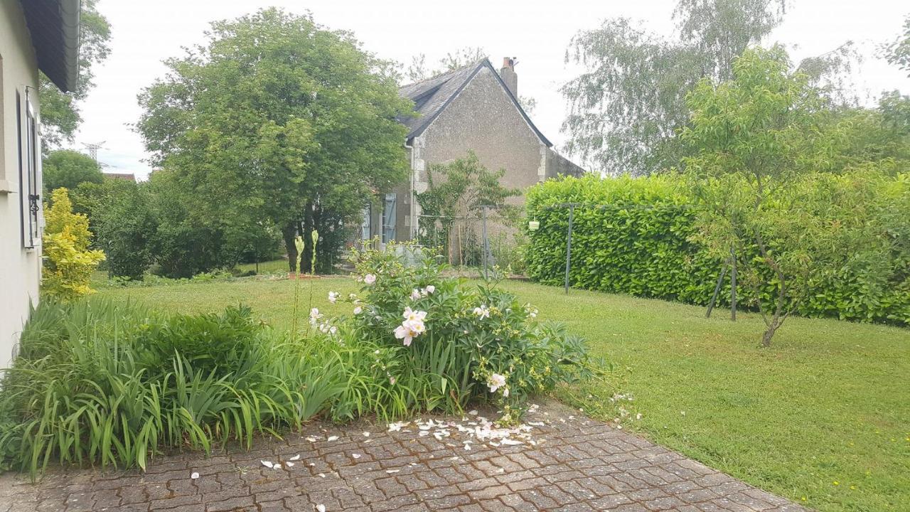 Chambre D'Hotes Chez L'Habitant Montlouis-sur-Loire Exterior photo